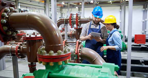 Inovasi dan Adaptasi: Kunci Bertahan di Industri yang Dinamis